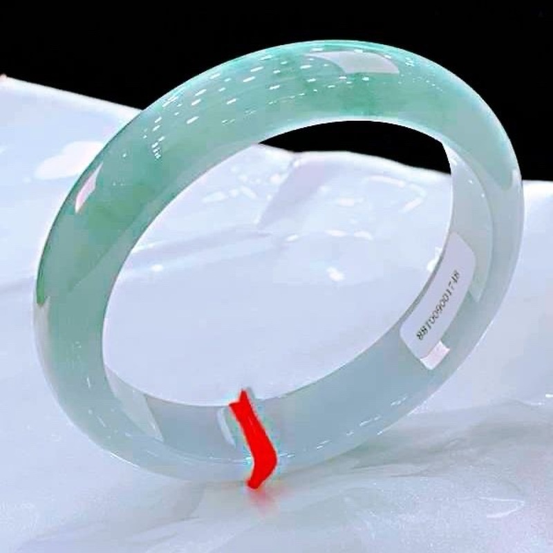 Bracelets - Myanmar, natürlicher Eis-Jadeit für Frauen, hellgrünes
