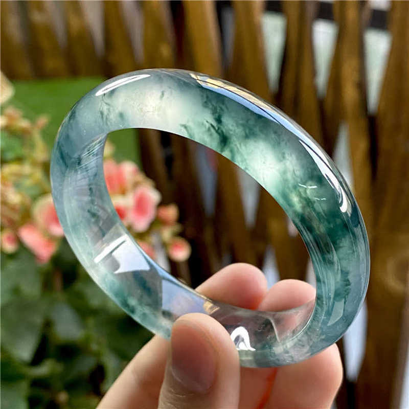 Bracelets - Eisartiger Jadeit mit Blumenmustern, aus alten