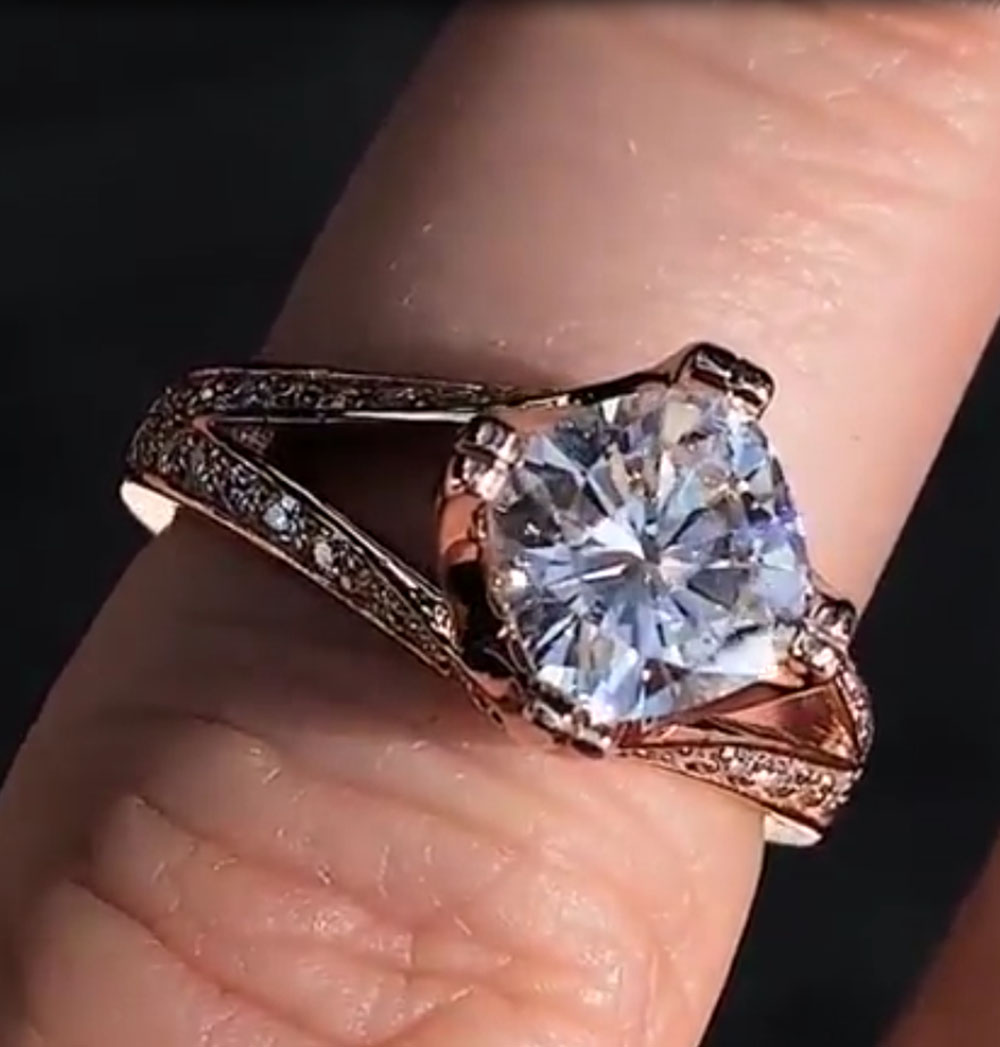 Benutzerdefinierte Solid 10K R – Moissanite Engagement Ring 1 Carat Bewertung und Preis