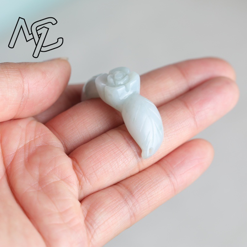 2 Stück natürlicher weißer Jad – Bracelets Bewertung und Preis