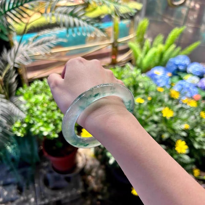 Hochwertige AAA-Alternative zu – Bracelets Bewertung und Preis