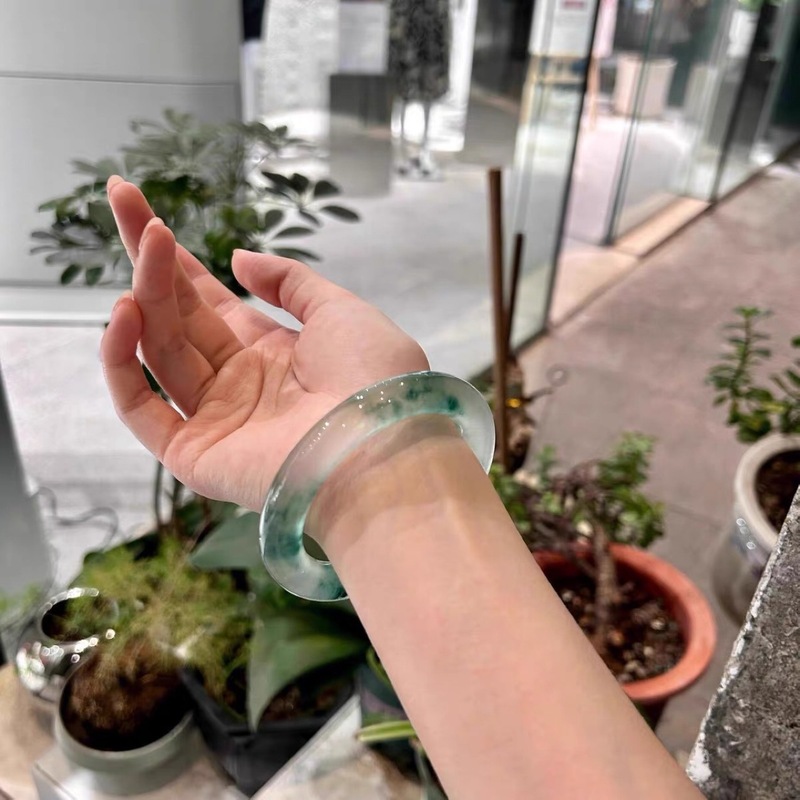 Hochwertige AAA-Alternative zu – Bracelets Bewertung und Preis