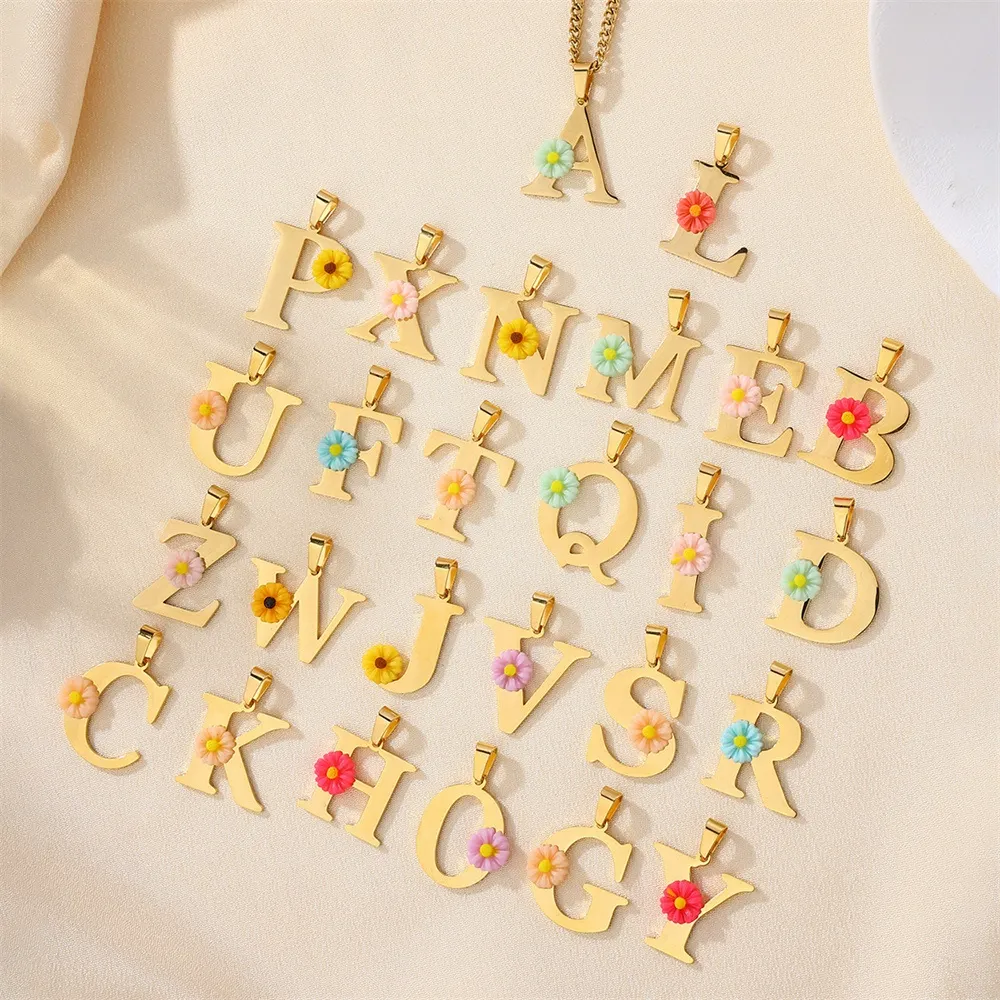 Personalisierte Gänseblümchen- – Initial Letter Necklace 18K Gold Bewertung und Preis